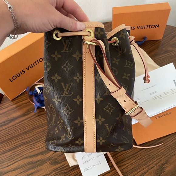 ♥️sold♥️Louis Vuitton Petite Noe Monogram Bucket Bag - Picture 5 of 16